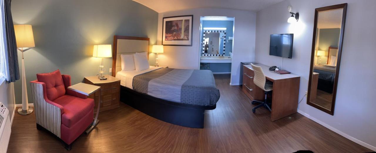 Sunset Inn Грантс Пас Екстериор снимка