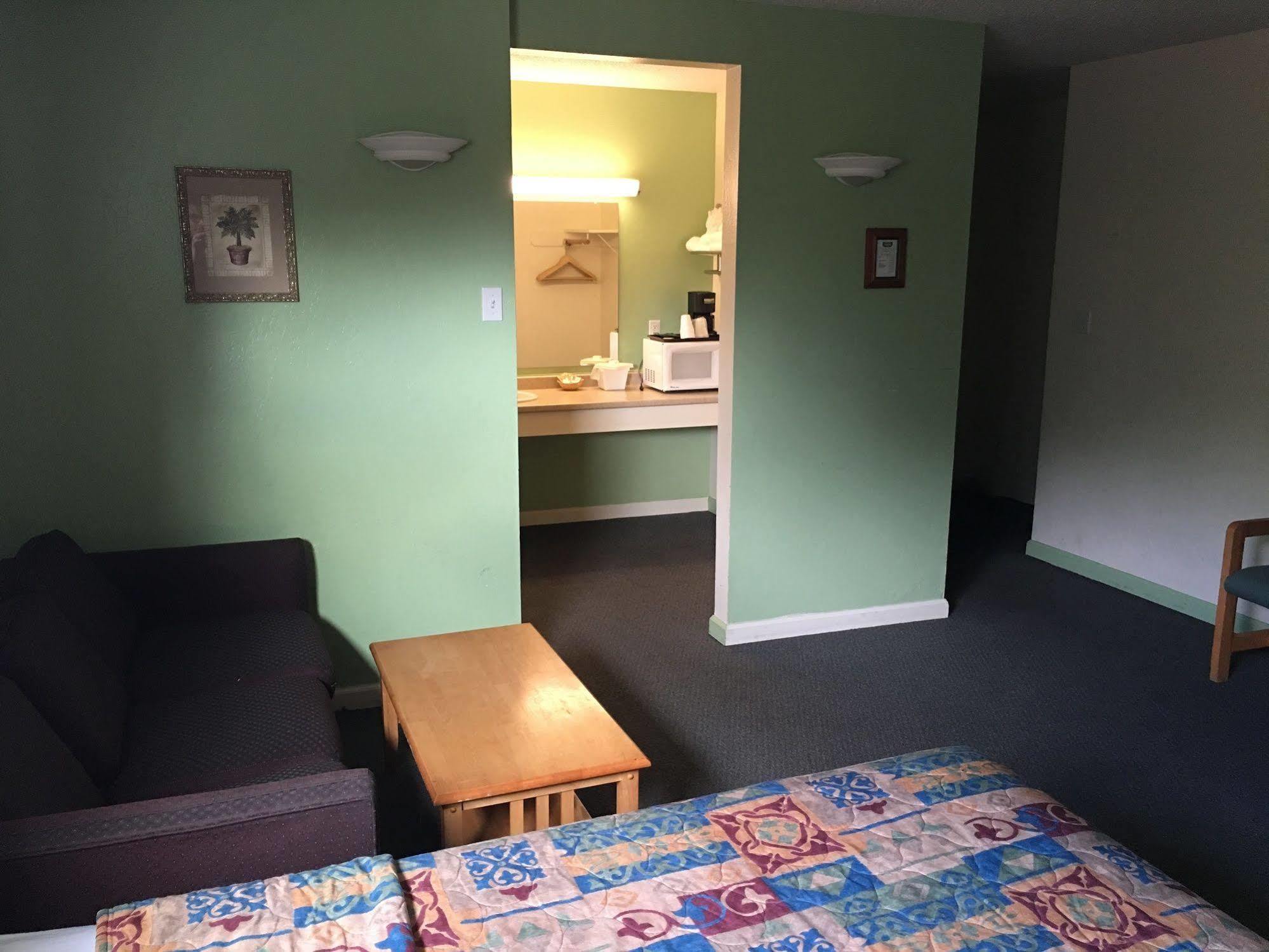 Sunset Inn Грантс Пас Екстериор снимка